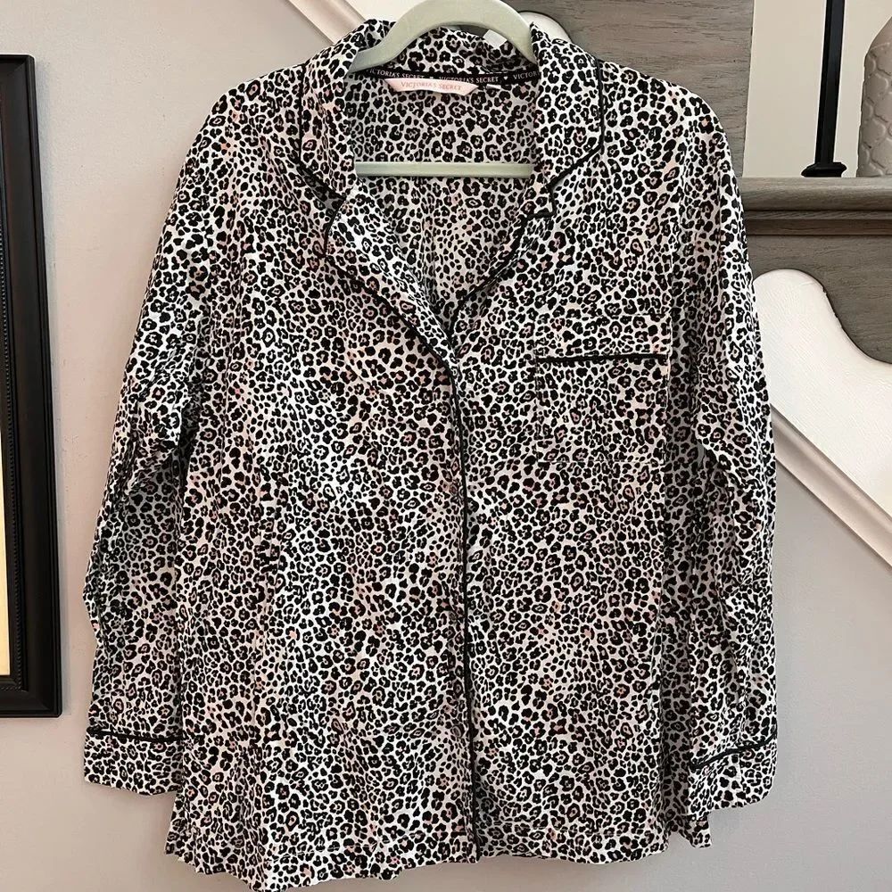 Victoria’s Secret Leopard Print Pajama Top sz M